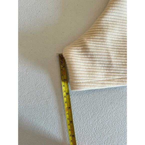 Bearpaw Outdoors Women's Ribbed Cream Pull On Comfy Size M Shorts - Picture 7 of 7